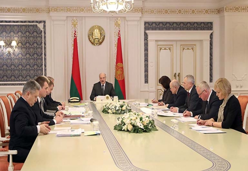 Лукашенко провел совещание по проекту закона «О государственной службе»