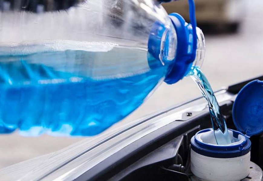 Два человека скончались после употребления стеклоомывающей жидкости