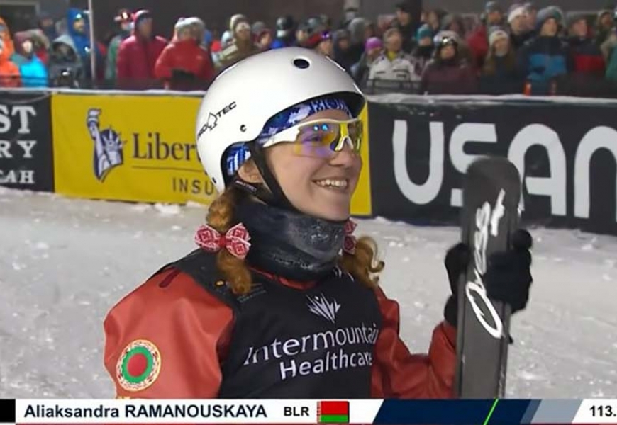 Александра Романовская выиграла золото на чемпионате мира по фристайлу