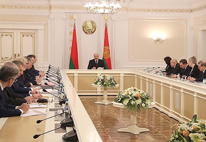 Президент провел совещание по вопросам демографии