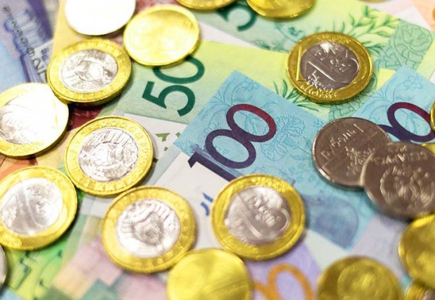 Для бюджетников установили новую тарифную сетку и базовую ставку