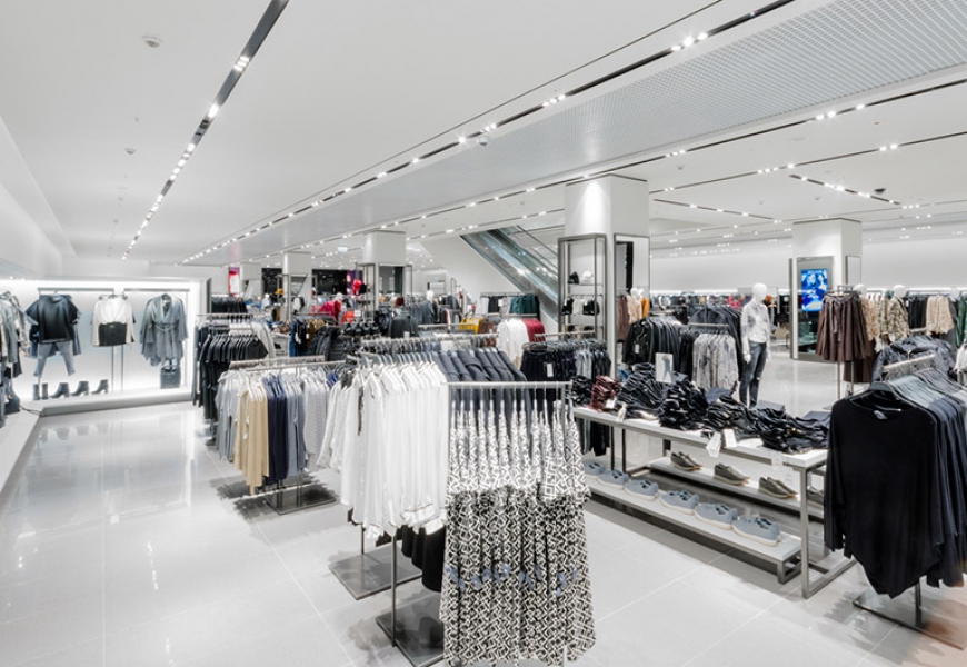 В магазинах Испании введут платную примерку одежды