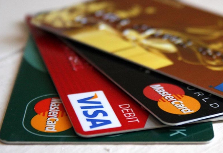 В Борисове сотрудница банка оформляла кредиты на клиентов, а тратила сама