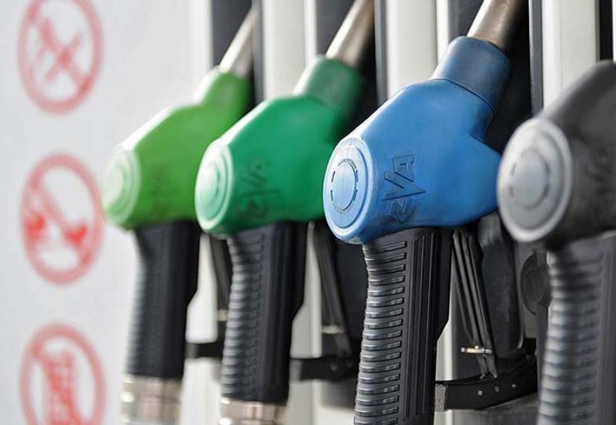 С 7 апреля на 1 копейку подорожало топливо на АЗС