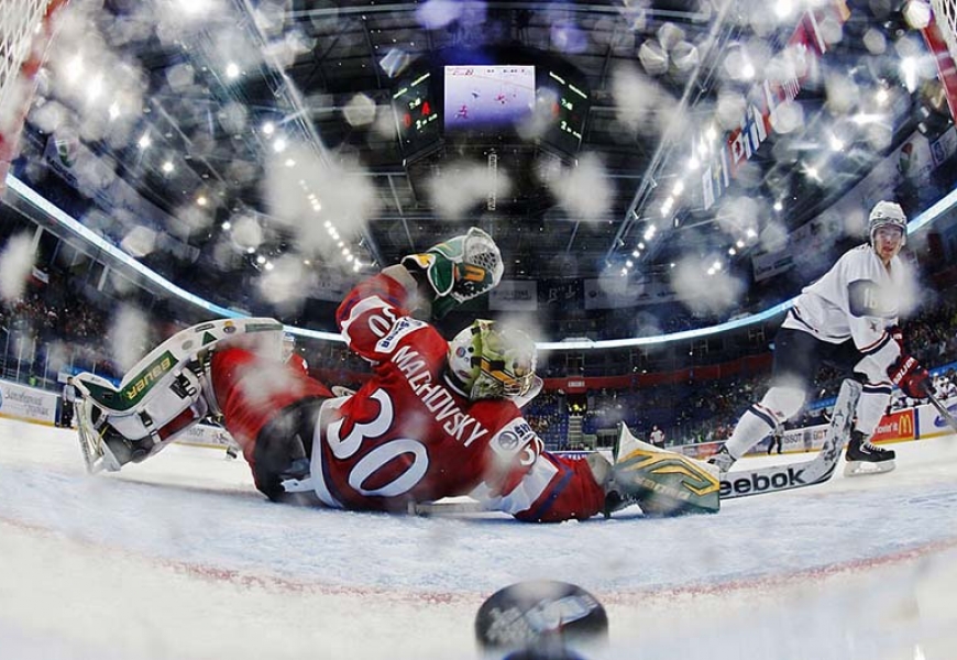 Юношеская сборная по хоккею проиграла швейцарцам 4:5