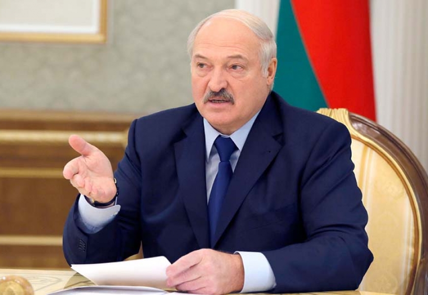 Лукашенко заявил, что вопрос цен у белорусов на первом месте