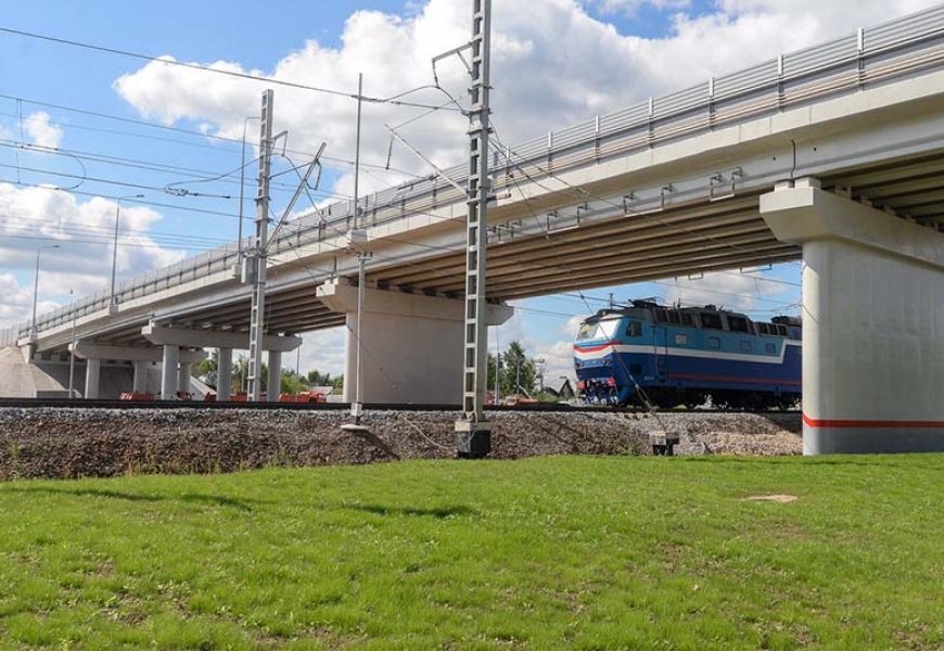 В Минске закрывают для движения еще два путепровода