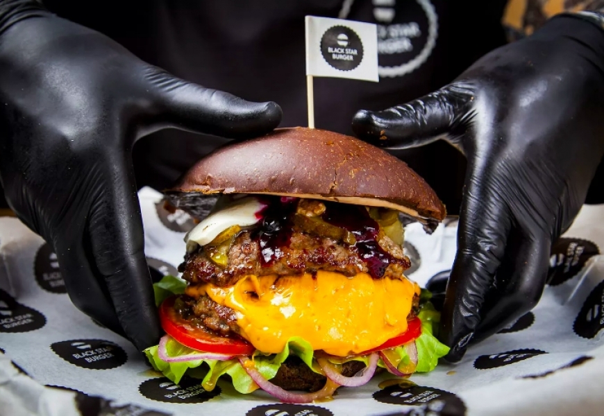 Владимир Макей посетил открытие бугрённой Тимати