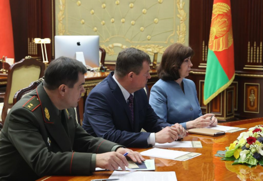 Белая лента на руке Лукашенко – дестабилизации в стране не будет