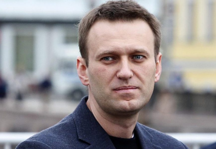 Алексей Навальный подключен к аппарату ИВЛ после отравления