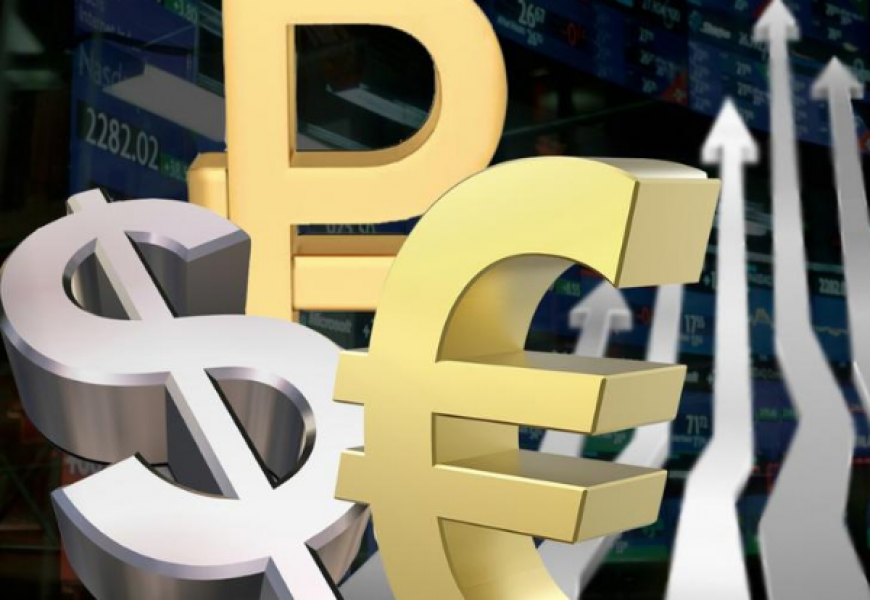 25 августа белорусский рубль сдал позиции по отношению к доллару и евро