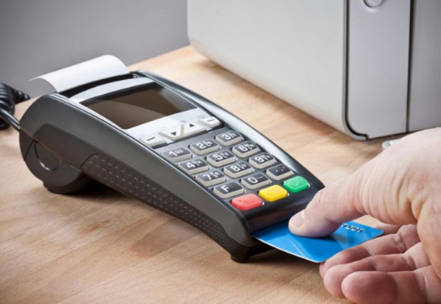 В Минске планируется оснастить все школы банковскими терминалами