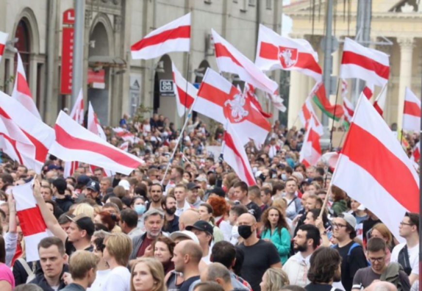 Пятое воскресенье протестов и почти 200 задержанных в Минске