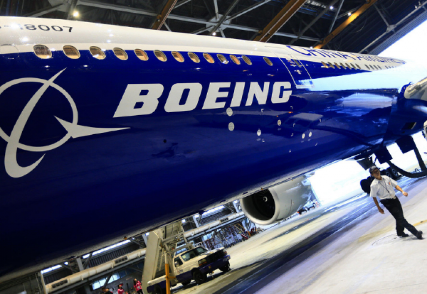 Boeing имеет убытки в 466 млн $ и сокращает сотрудников