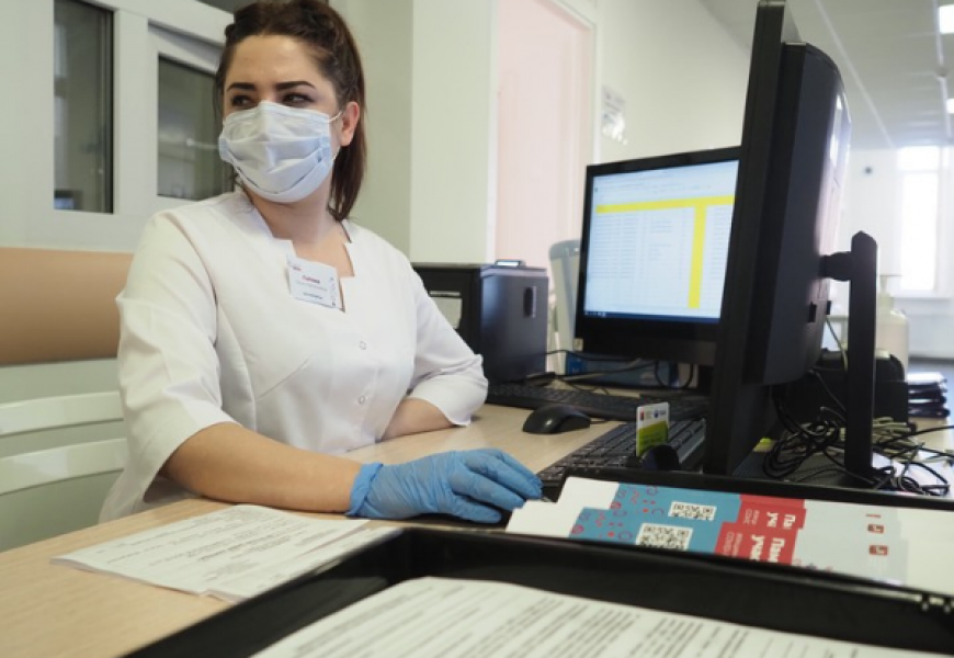 Как будут работать поликлиники в новогодние праздники в 2021 году