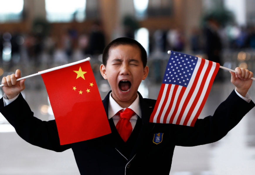 Китай ввел санкции против 28-ми чиновников США