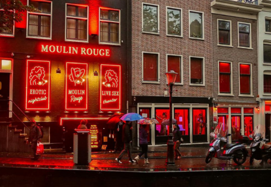В Амстердаме будет закрыт Квартал красных фонарей