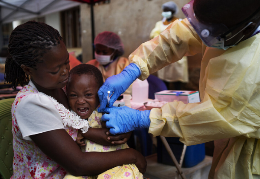 Лихорадка Эбола в Гвинее: 23 человека заражено и 12 скончались