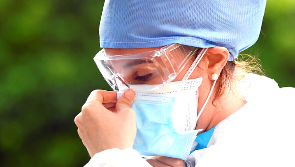 В Италии не привитых от COVID-19 медиков не допускают к работе