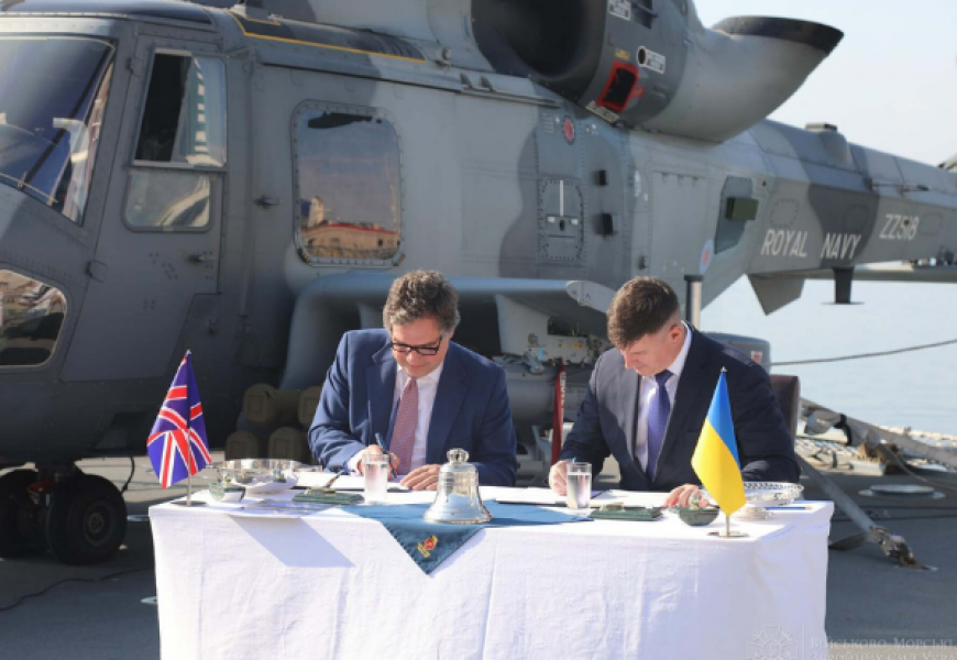 Между Украиной и Великобританией подписан меморандум о строительстве военных кораблей