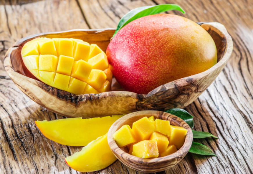 Охрана для манго: житель Индии нанял охранников для фруктов