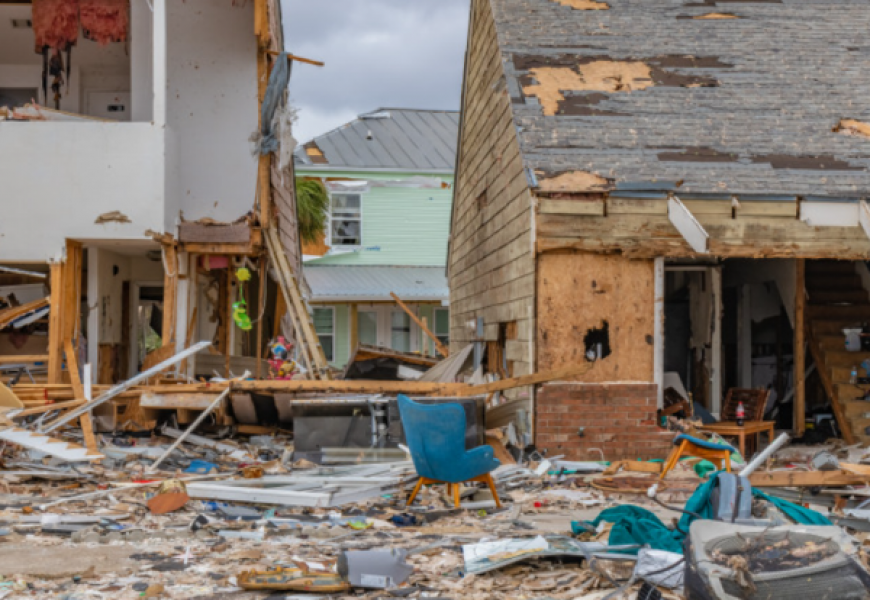 Торнадо в Чехии: трое погибших и более 300 пострадавших